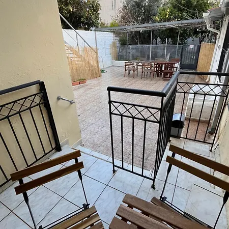 Διαμέρισμα Stavroula's Garden Retreat *